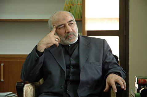 جواد منصوری: آقایان هاشمی و خامنه‌ای نماینده دو تفکر متفاوت هستند