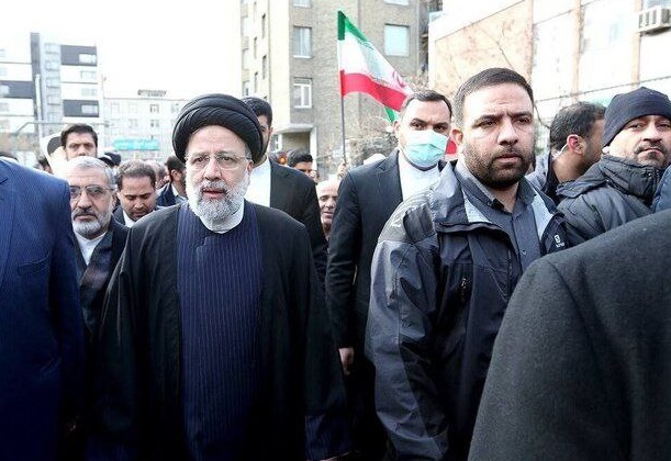 حضور رئیسی در راهپیمایی ۲۲ بهمن
