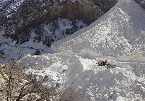 پس از ۱۰ روز؛ راه ارتباطی ۵۰ روستای کهگیلویه و بویراحمد همچنان قطع است