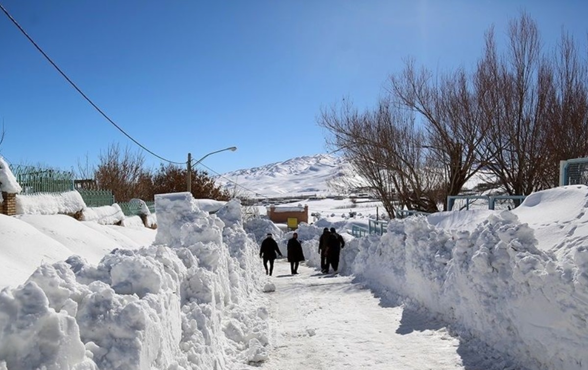 بارش شدید برف؛ نماینده کوهرنگ درخواست کمک کرد