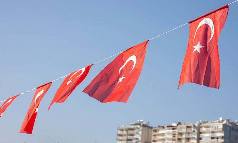 اتفاق شگفت‌انگیز در ترکیه؛ «ارزین» چگونه از آسیب زلزله مرگبار در امان ماند؟