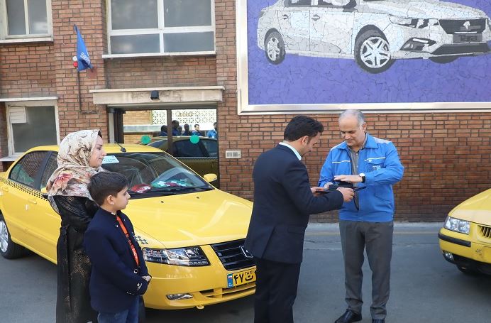 «سمند» با یک میلیون کیلومتر پیمایش به موزه ایران خودرو منتقل شد