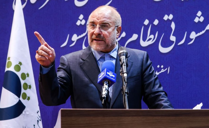 قالیباف: گزارش مسمومیت دختران دانش‌آموز را دریافت کرده‌ام