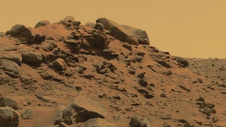 صخره‌های عجیب در کره مریخ؛ شاهدانی از فوران‌های آتشفشانی شدید