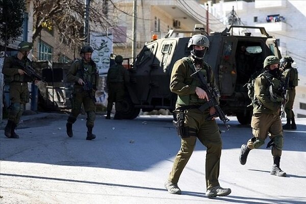 بازداشت ۸ فلسطینی در یورش اسرائیلی‌ها به کرانه باختری
