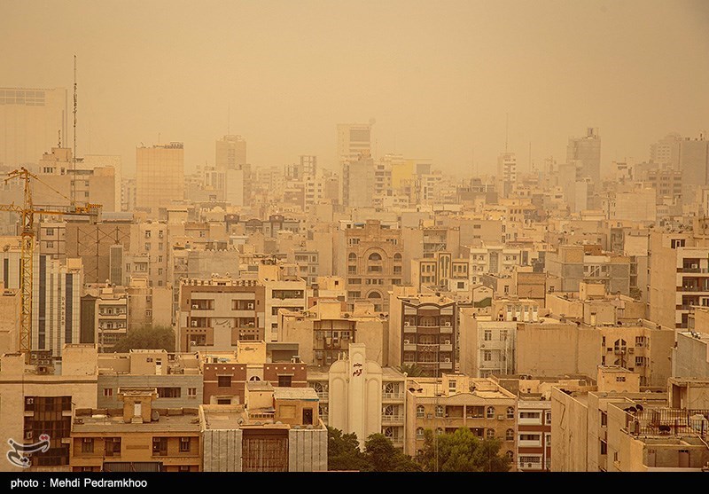 گرد و غبار در اهواز/ گزارش تصویری