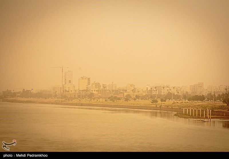 گرد و غبار در اهواز/ گزارش تصویری