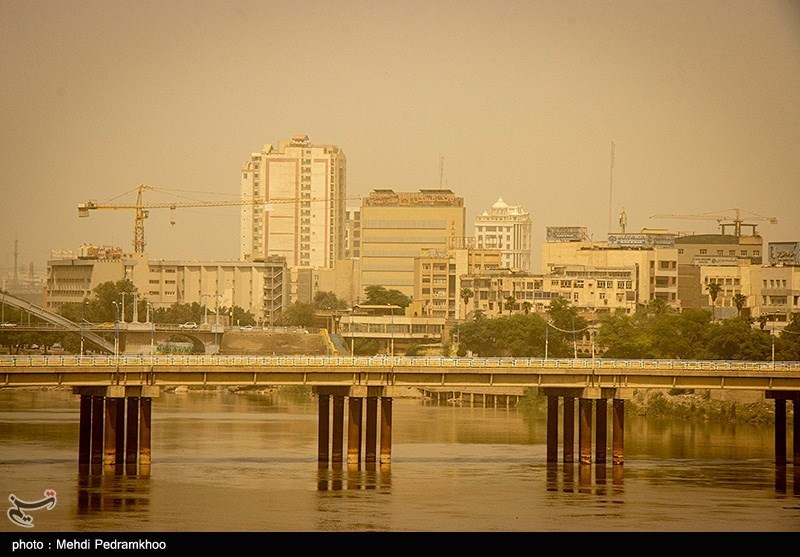 گرد و غبار در اهواز/ گزارش تصویری