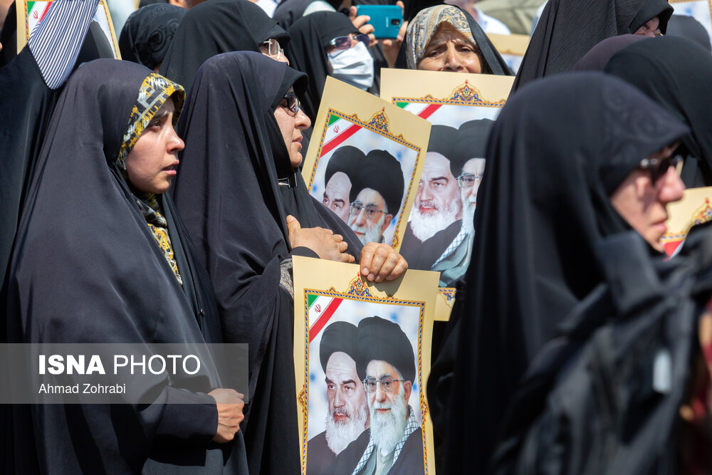 راهپیمایی ۱۵ خرداد در قم/ گزارش تصویری