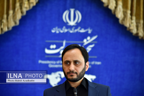 بهادری‌جهرمی: قیمت نان تغییر نمی‌کند!