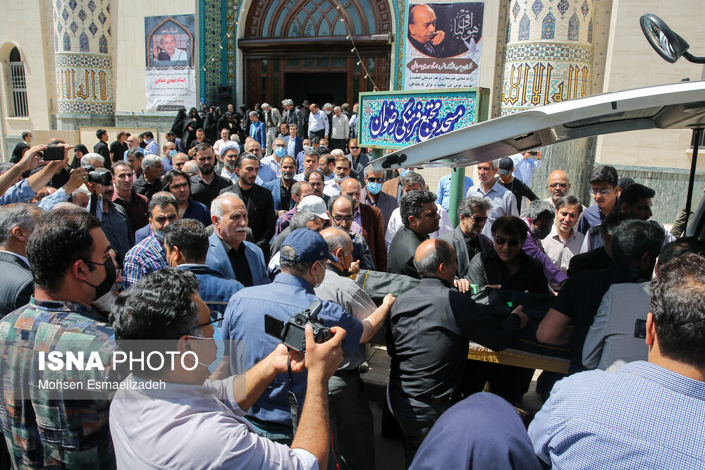 مراسم تشییع پیکر مهدی صباغی/ گزارش تصویری