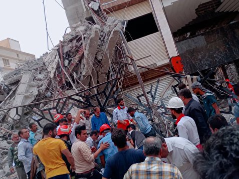 لحظه به لحظه سقوط ساختمان متروپل آبادان/۱۵ کشته و ۳۵ زخمی/شناسایی جسد عبدالباقی