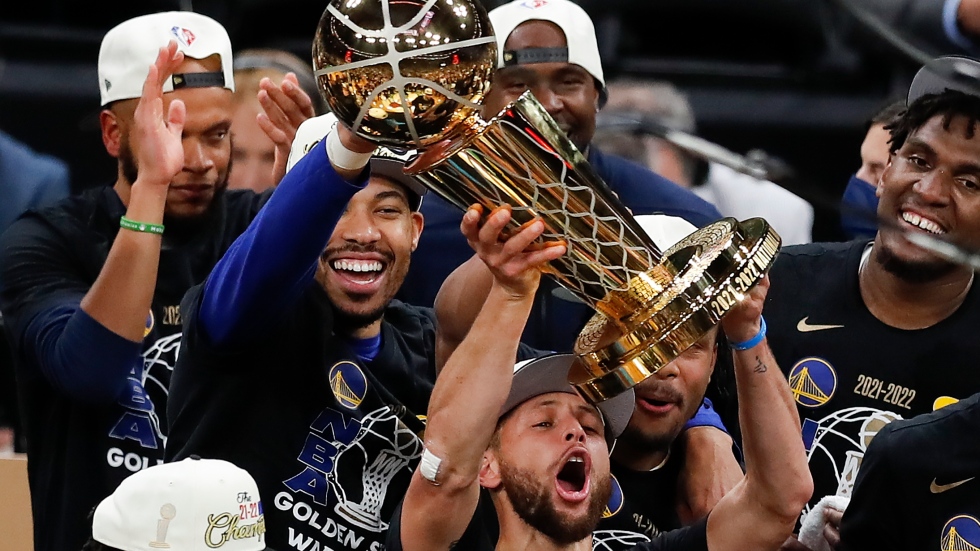 گلدن استیت قهرمان NBA شد؛ «کری» ستاره اول چیس سنتر