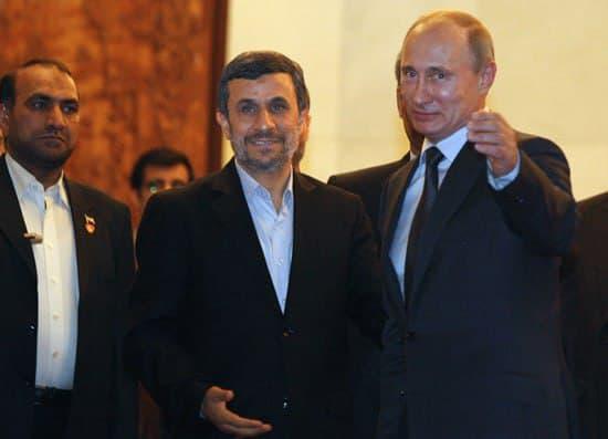 حمله تند «احمدی‌نژاد» به روسیه و پوتین؛ چرا ما باید ملاحظه روسیه را بکنیم؟!