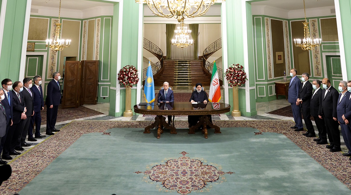 رئیسی: ایران و قزاقستان ظرفیت‌های خوبی برای ارتقای حجم مبادلات تجاری به ۳ میلیارد دلار دارند/ مذاکرات امروز، زمینه گسترش همکاری‌ها و روابط بین دو کشور را فراهم کرد
