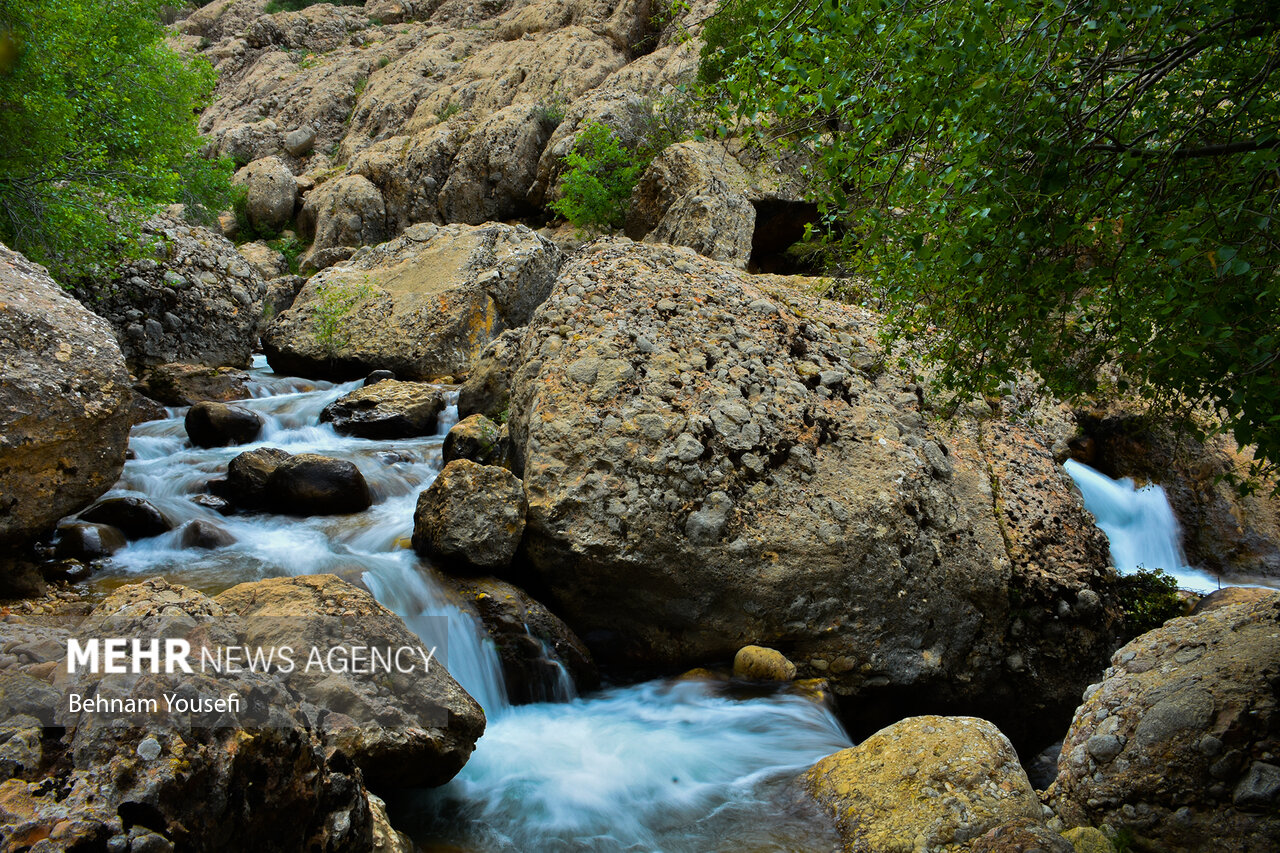 آبشار «ازنادر» لرستان/ گزارش تصویری