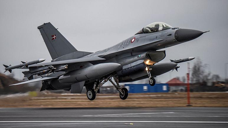 سایه تهدید «روسیه» بر دانمارک؛ جنگنده‌های اف-۱۶ از رده خارج نمی‌شوند