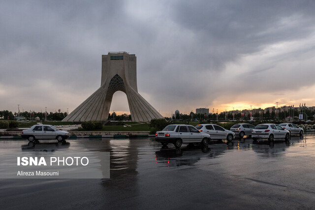 وزش باد شدید و رگبار باران در پایتخت