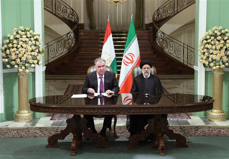 امضای ۱۷ سند همکاری بین ایران و تاجیکستان/ رئیسی: