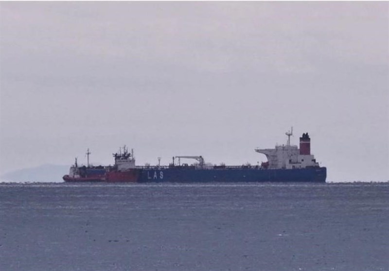 یونان کشتی روسی حامل «نفت ایران» را آزاد کرد