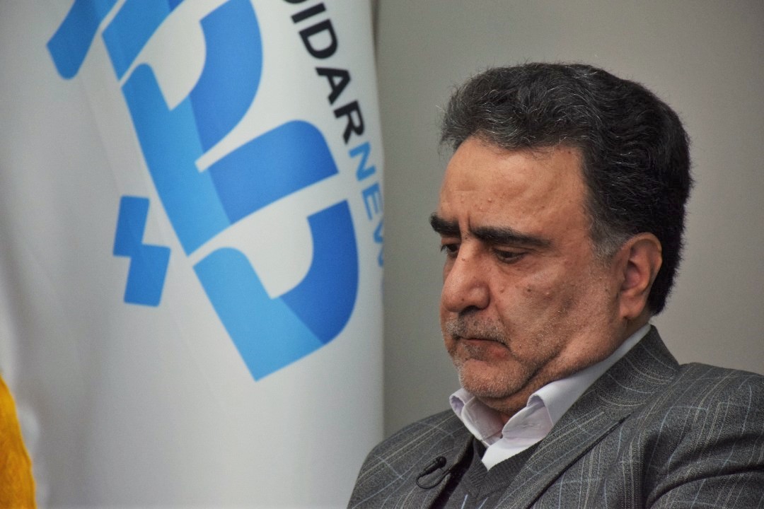 وکیل تاجزاده: فردا برای ملاقات با مصطفی تاجزاده به زندان می‌روم