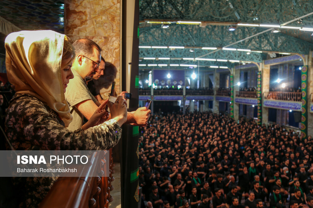 گردشگران خارجی در آیین‌های محرم «یزد»/ گزارش تصویری