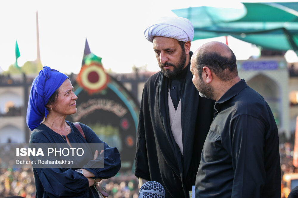 گردشگران خارجی در آیین‌های محرم «یزد»/ گزارش تصویری