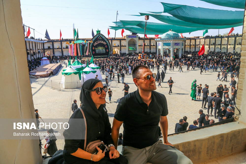 گردشگران خارجی در آیین‌های محرم «یزد»/ گزارش تصویری