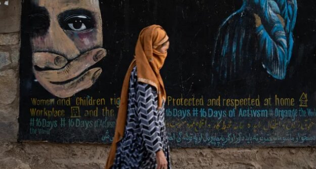 آنجلینا جولی جهان نباید زنان افغان را فراموش کند