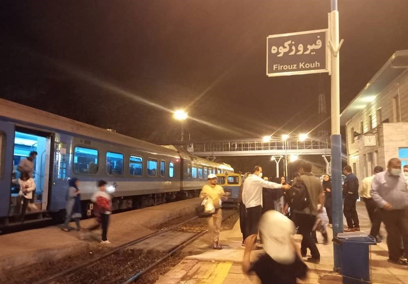 سیل در فیروزکوه؛ تعداد فوتی‌ها مشخص نیست/ انتقام مردم با قطار به مناطق امن