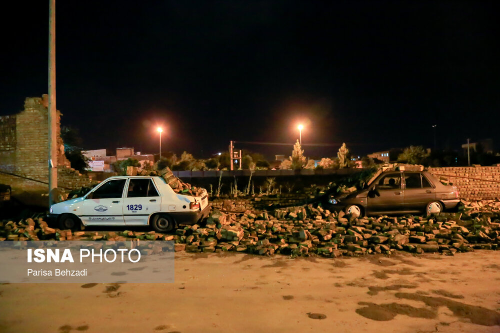 خسارت‌های طوفان در اراک/ گزارش تصویری