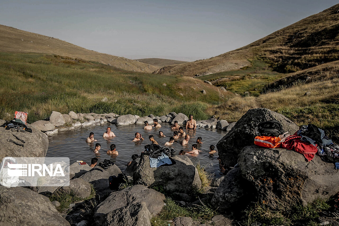 چشمه‌ آب معدنی یدی بلوک اردبیل/ گزارش تصویری