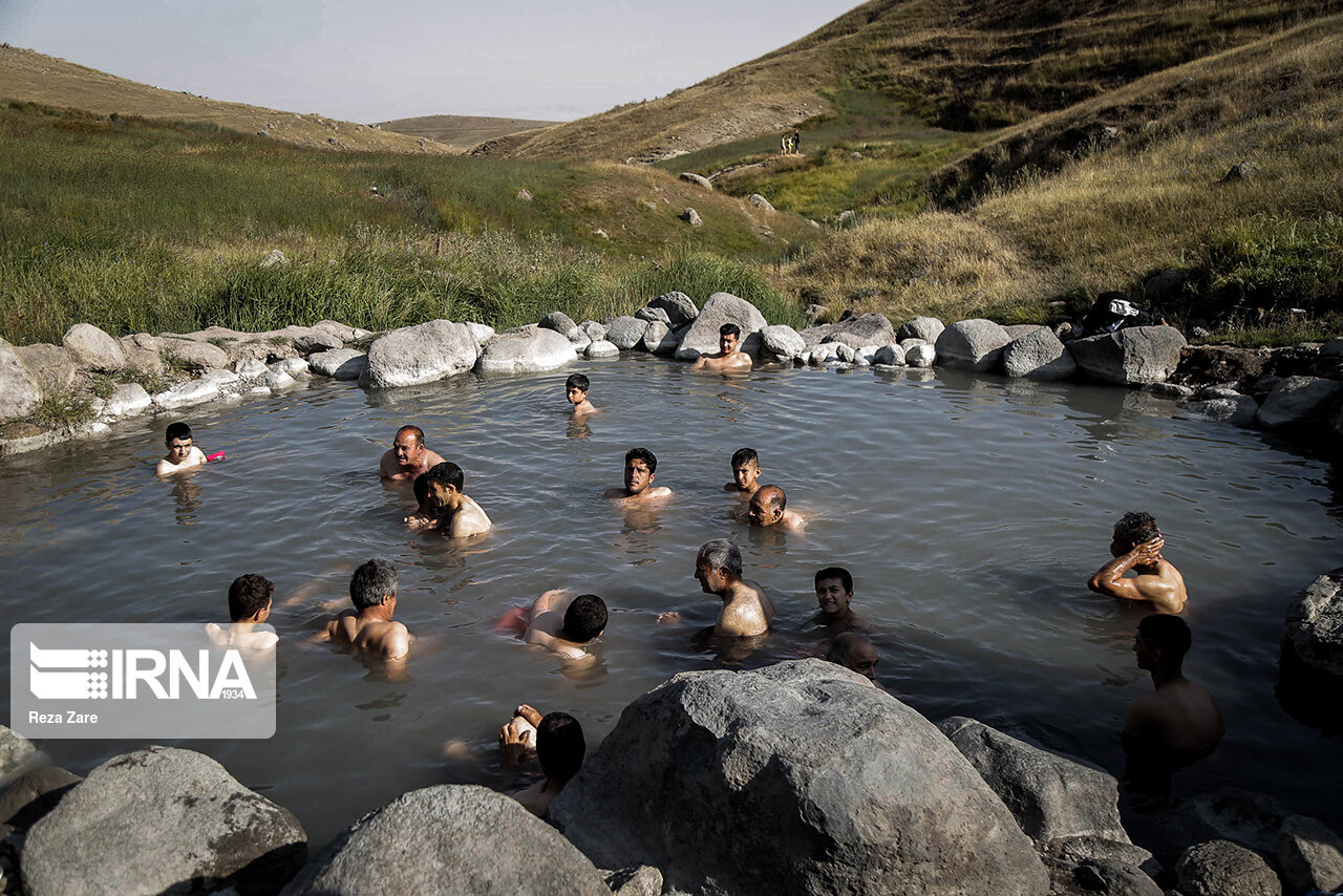 چشمه‌ آب معدنی یدی بلوک اردبیل/ گزارش تصویری