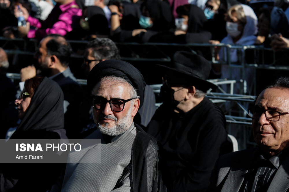 مراسم تشییع پیکر «سایه»/ گزارش تصویری