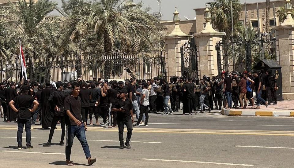 هواداران مقتدی صدر  وارد کاخ ریاست جمهوری شدند