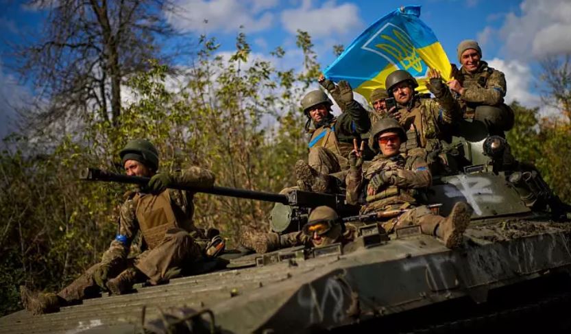 مقاومت اوکراین برابر اشغالگری روسیه؛ ده‌ها شهر و روستا «آزاد» شدند