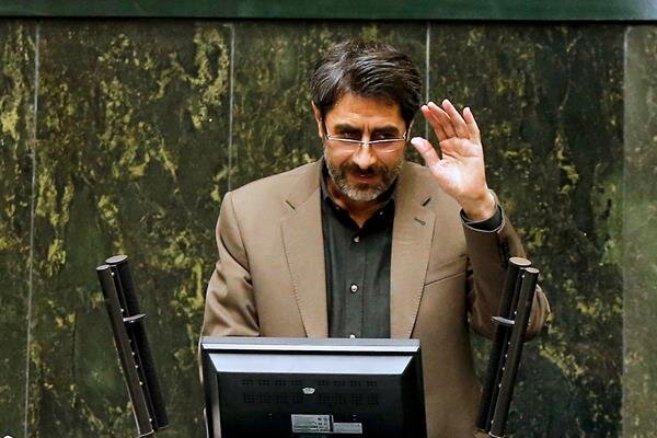 نماینده مجلس: شکایت پلیس از نمایندگان برخلاف اصول قانون اساسی است
