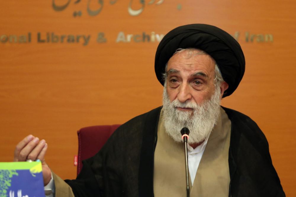 اطاعت از دستور‌های فراقانونی توجیه پذیر نیست / در پیشگاه الهی هیچ ماموری معذور نیست