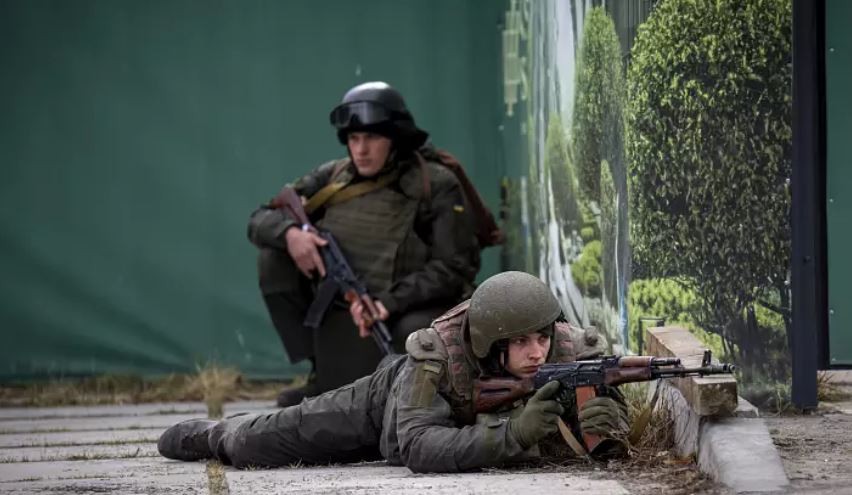 توافق کشورهای عضو اتحادیه اروپا برای آموزش سربازان اوکراینی