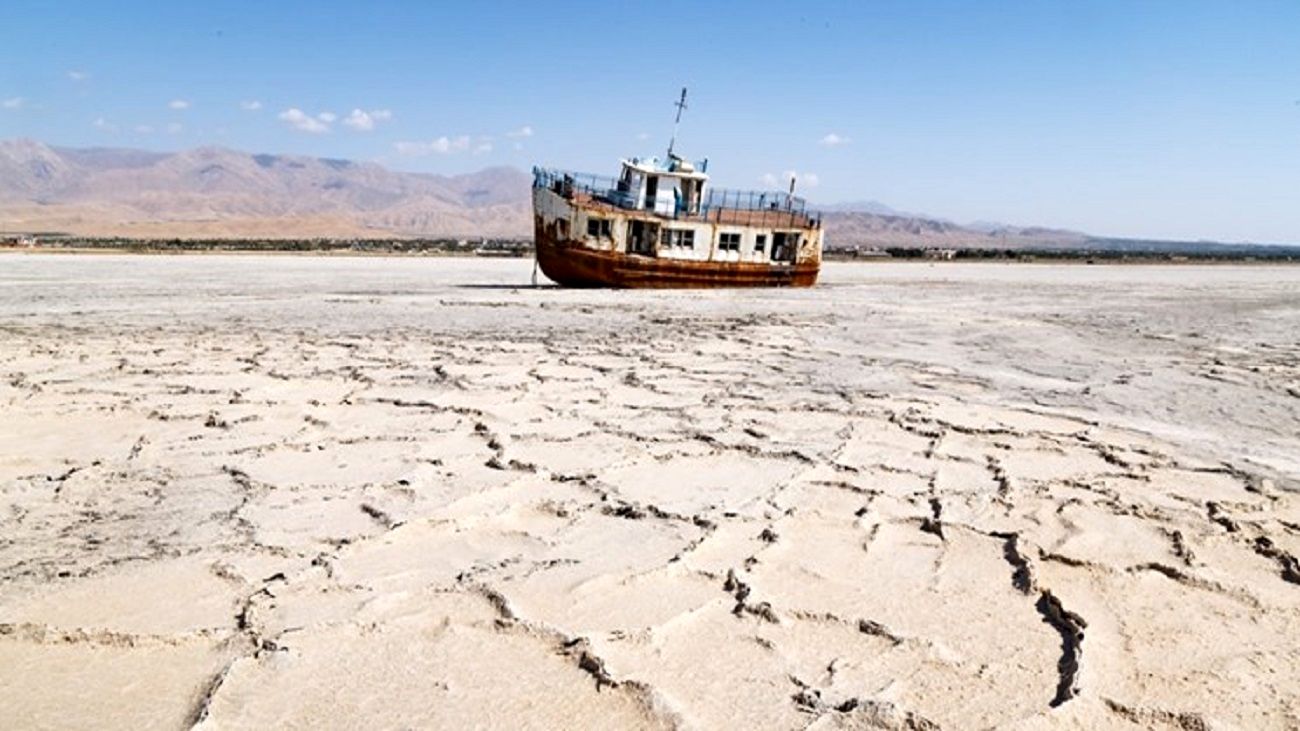 دریاچه ارومیه در دسترس نیست!