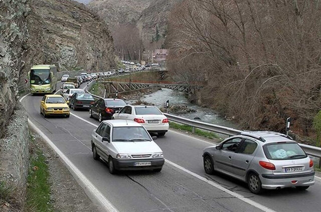 ترافیک در جاده چالوس سنگین است