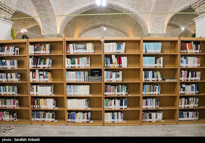 افتتاح یک کتابخانه جدید در تهران