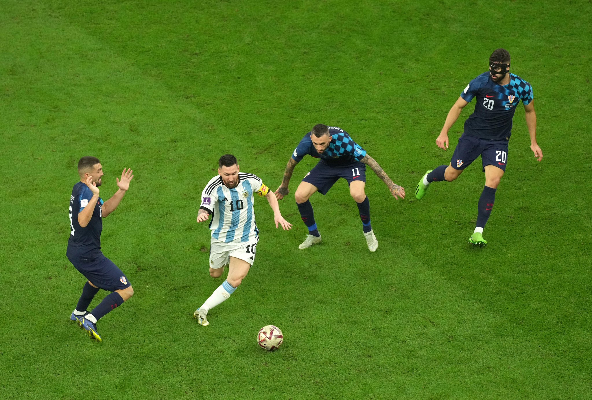 گزارش زنده؛ آرژانتین ۲ - کرواسی صفر