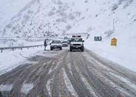 بارش برف و باران در استان یزد/ در ده‌بالا ۱۳ سانت برف بارید