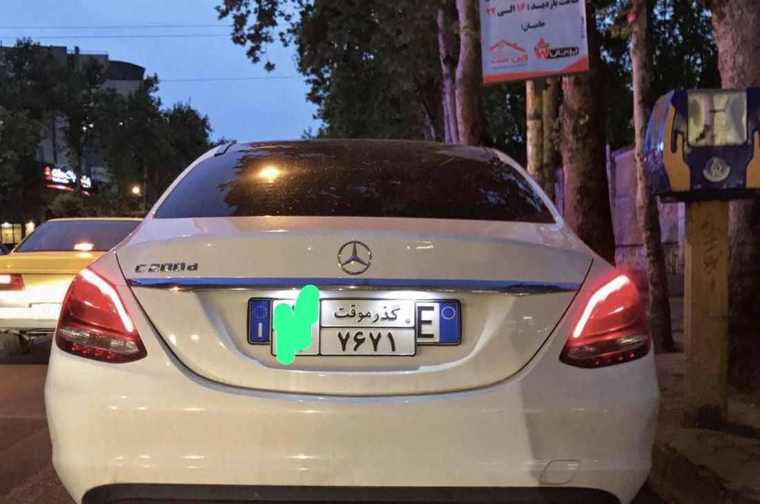 ۸۲ دستگاه خودرو گذر موقت متخلف به توقفگاه پلیس البرز منتقل شدند