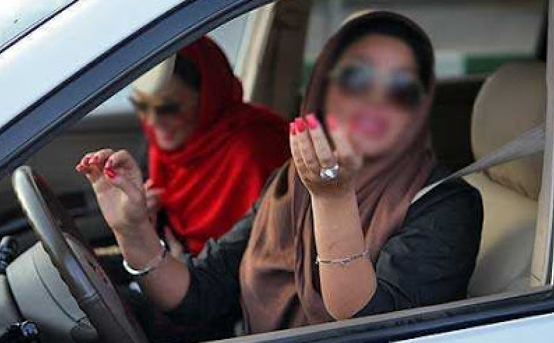 ارسال صدها پیامک کشف حجاب در خودرو!