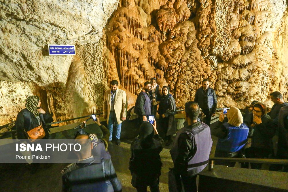 «نوروز ۱۴۰۲» در غار علیصدر/ گزارش تصویری