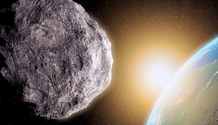 امروز یک سیارک جالب بین زمین و ماه در حرکت است
