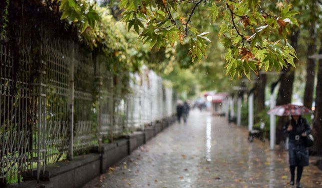تهرانی‌ها از چهارشنبه منتظر باران باشند