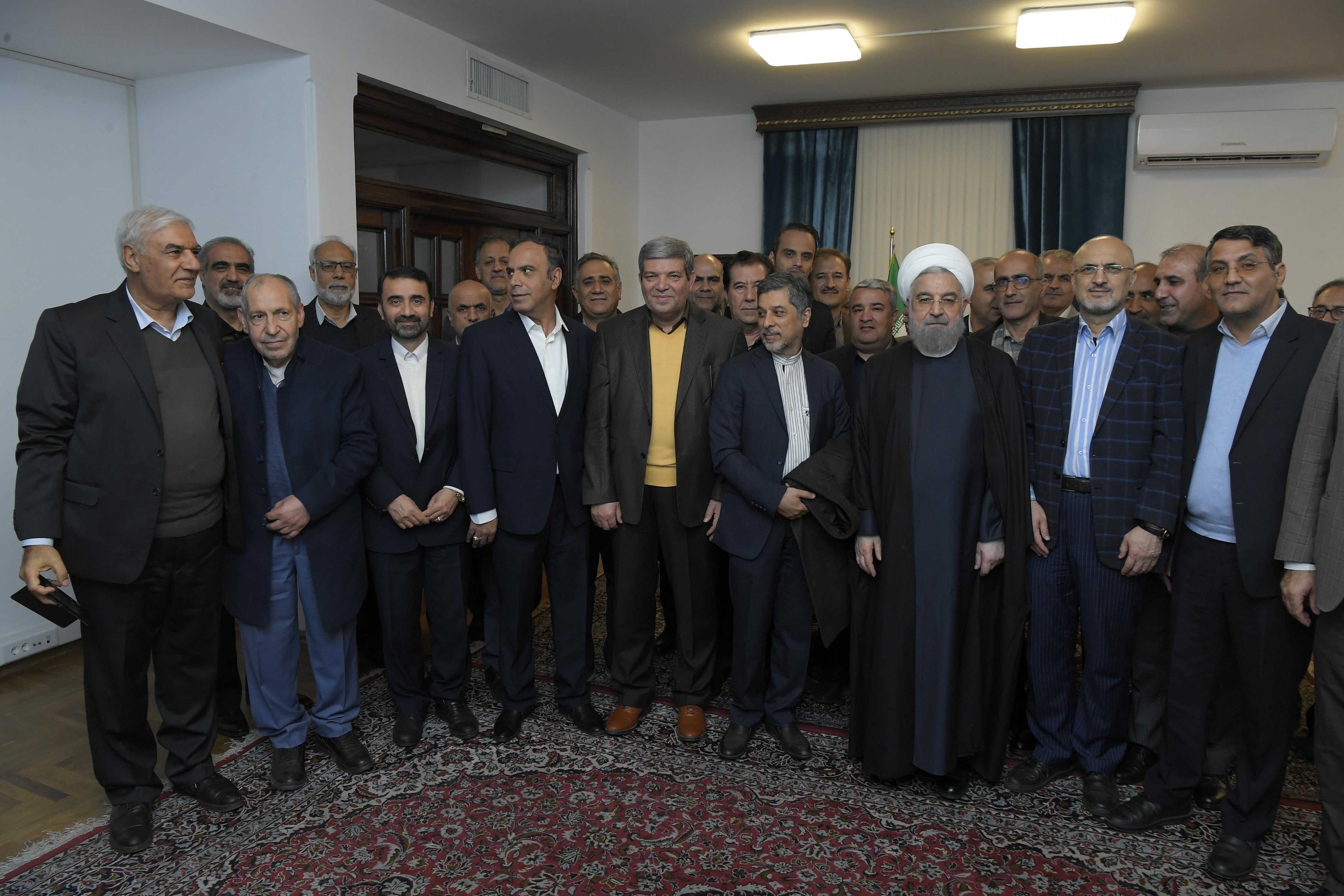 روحانی: اگر مجلسی غیر از مجلس فعلی بود، برجام حل و تحریم‌ها برداشته می‌شد